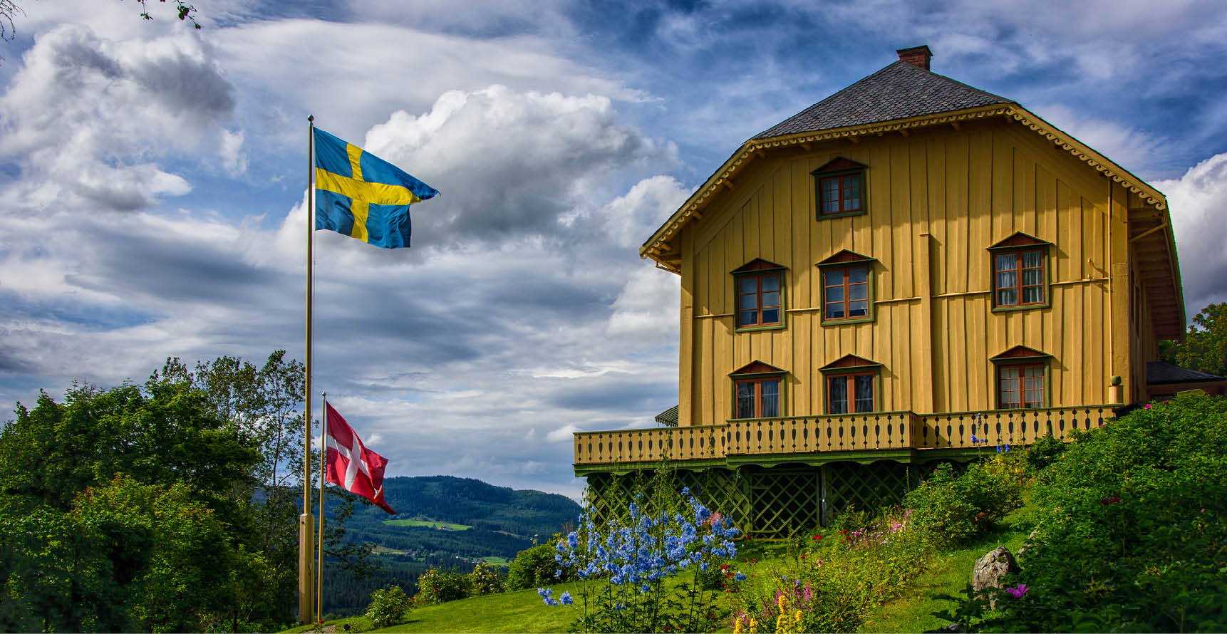 Outdoor at Bjørnstjerne Bjørnsons home, Aulestad, Lillehammer Museum